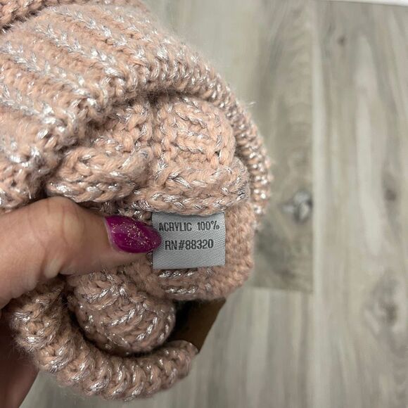 C.C Hat Women’s OS Light Pink and Silver Lurex Cable Knit Beanie - Picture 5 of 5